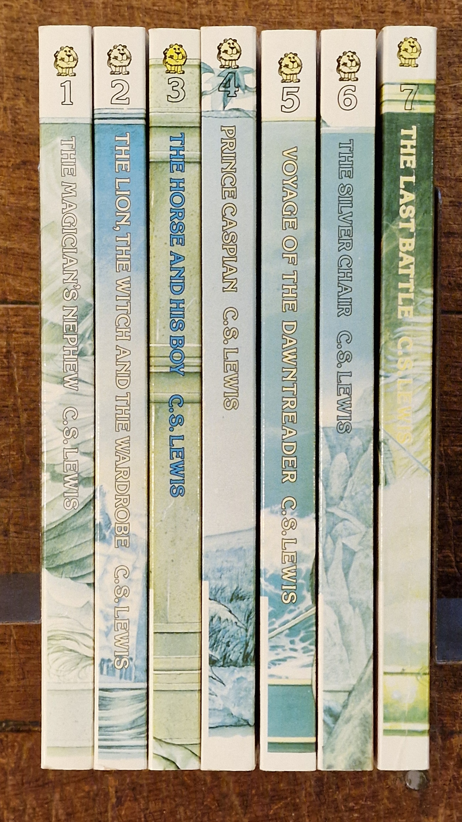 The Chronicles of Narnia. 7 Volume Set Complete,; 1. The Magician's Nephew, 2. The Lion, The Witch and the Wardrobe, 3. The Horse and His Boy, 4.Prince Caspian, 5. Voyage of the Dawntreader, 6. The Silver Chair, & 7. The Last Battle.